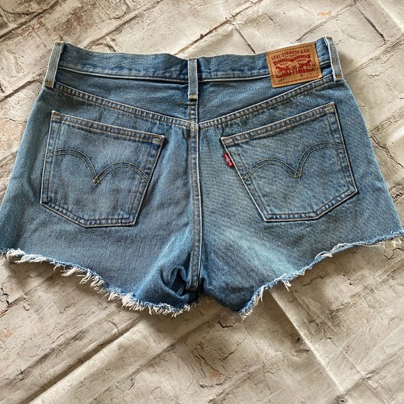 Levi 501 Distressed Denim Shorts - Picture 2 of 9